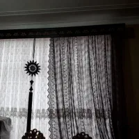 کنار پرده