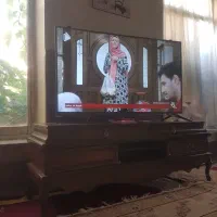 ال ای دی سام‌ پنل شکسته