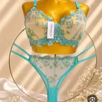 لباس زیر زنانه
