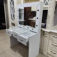 میز ارایش وگریم|جاکفشی، کمد، دراور|یزد, |دیوار