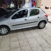 پژو 206نقره ای