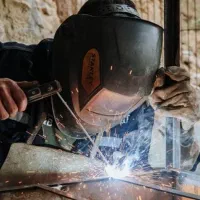 جوشکاری سیار در تما نقاط شهر