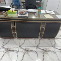 میز و صندلی مدیریتی
