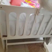 تخت و گهواره کنار مادر سه کاره،توری پشه‌بند + تشک|تخت و سرویس خواب|بندرعباس, |دیوار