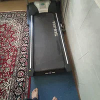 یک دستگاه تردمیل نو تن آرا چند کاره