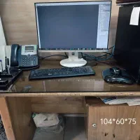 میز کامپیوتر|میز تحریر و کامپیوتر|اصفهان, باغ فدک|دیوار