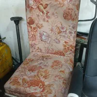 صندلی چوبی