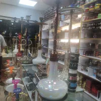 به یک فروشنده جوان با ضامن معتبر