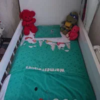 تخت نوزاد با تشک