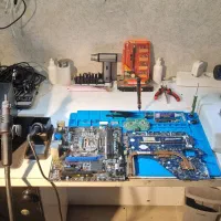 تعمیر و ارتقا لپ‌تاپ و کامپیوتر (تخصصی)