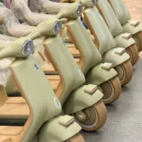 ماشین موتور شارژی وسپا پاستیلی اورجینال|اسباببازی بچه|کرج, باغ سیب|دیوار