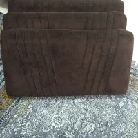 پشتی مخمل