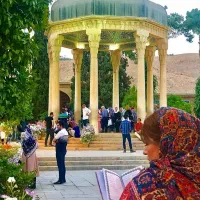 تور گردشگری بانوان شیرازی روبیکا