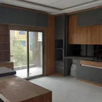 پیش فروش یک سرو گردن فراتر از منطقه / جنوبـی