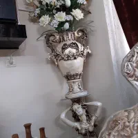 میز و گلدان|میز تلفن|وحیدیه, |دیوار