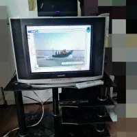 تلویزیون 21اینچ همراه دیجیتال و میز تلویزیون سالم