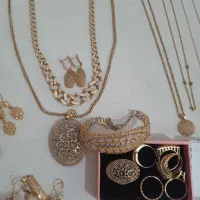 طلا شامل سرویس و نیم ست و سایر، فروش فوری، 5درصد|جواهرات|بجنورد, |دیوار