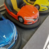 نیازمند فایبرگلاس کار کارگر فایبرگلاس