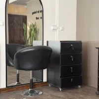 لوازم و وسایل سالن زیبایی در حد نو|آرایشگاه و سالن‌های زیبایی|اراک, |دیوار