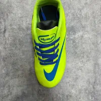 کفش چمن مصنوعی