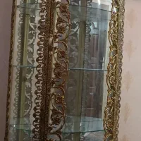 ویترین .بوفه برنجی یا برنز