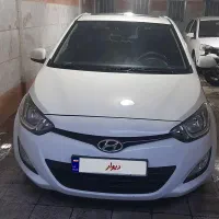 هیوندای i20