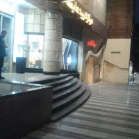 هروی بر اصلی مغازه ۴۵متری مناسب فست فود یاکافی شاپ|اجارهٔ مغازه و غرفه|تهران, هروی|دیوار