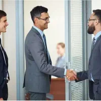 استخدام کارشناس فروش
