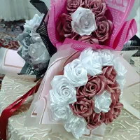 دسته‌گل و شاخه روبانی دست‌ساز،خاص و ماندگار