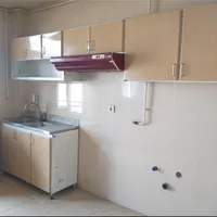 کابینت آشپزخانه مرتب و تمیز