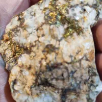 سنگ طلا و خاک طلا و انجام آزمایشات تشخیصی