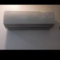 دو عدد کولر اسپلیت یکی گری و دومی ایوولی