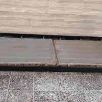 تخت فلزی یک نفره همراه با تشک