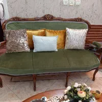 مبل استیل ۷ نفره چوب گردو با میز وسط و صندلی تلفن