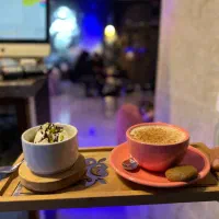 نیرو برای کافه همراه با اموزش