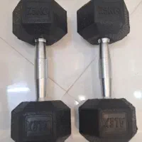 یک جفت دمبل 7.5 کیلویی شش ضلعی باشگاهی
