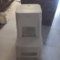 چهارپایه پلاستیکی