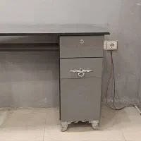 میزناخن دونفره دو نیم تکی یکو دویست آینه کنسول|آرایشگاه و سالن‌های زیبایی|خرم‌آباد, |دیوار