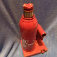 جک مگا اسپانیایی ۵تن|ابزارآلات|تهران, فلسطین (میدان انقلاب)|دیوار