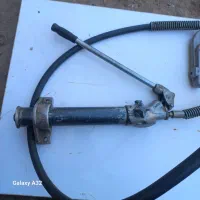 پمپ هیدرولیک دستی کاملا سالم برای صافکاری وغیره|ابزارآلات|شیراز, شهرک صنعتی شیراز|دیوار