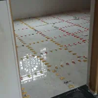 به دو شاگرد برای کاشی کاری نیازمندم