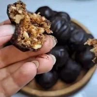 توپک های مغز دار شکلاتی،نارگیلی،خرمایی و.باتخفیف