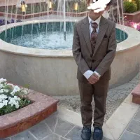 کت و شلوار و جلقه پسر ۷ ساله