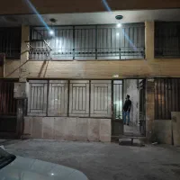 پنجره و درب پاچلاقی آهنی بهمراه شیشه و نرده محافظ