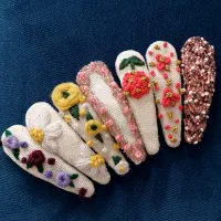 گیره تق تقی گلدوزی شده