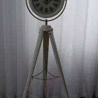 ساعت ایستاده سالم سالم