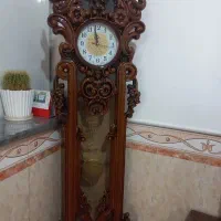 ساعت ایستاده شیک و سالم