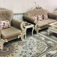 مبل راحتی و نیمه سلطنتی