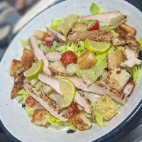 استخدام کمک اشپز و خدماتی برای کافه فست فود|استخدام خدمات فروشگاه و رستوران|صدرا-فارس, فاز ۱|دیوار