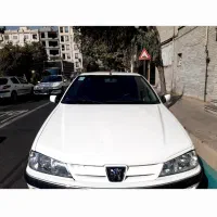 پژو پارس سفید